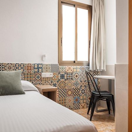 Hostal Baler Barcelone Extérieur photo