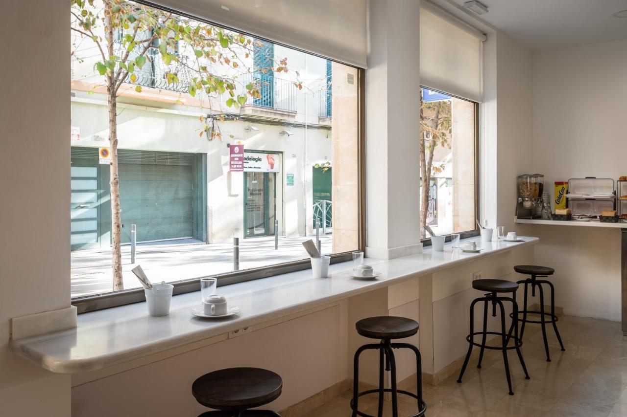 Hostal Baler Barcelone Extérieur photo