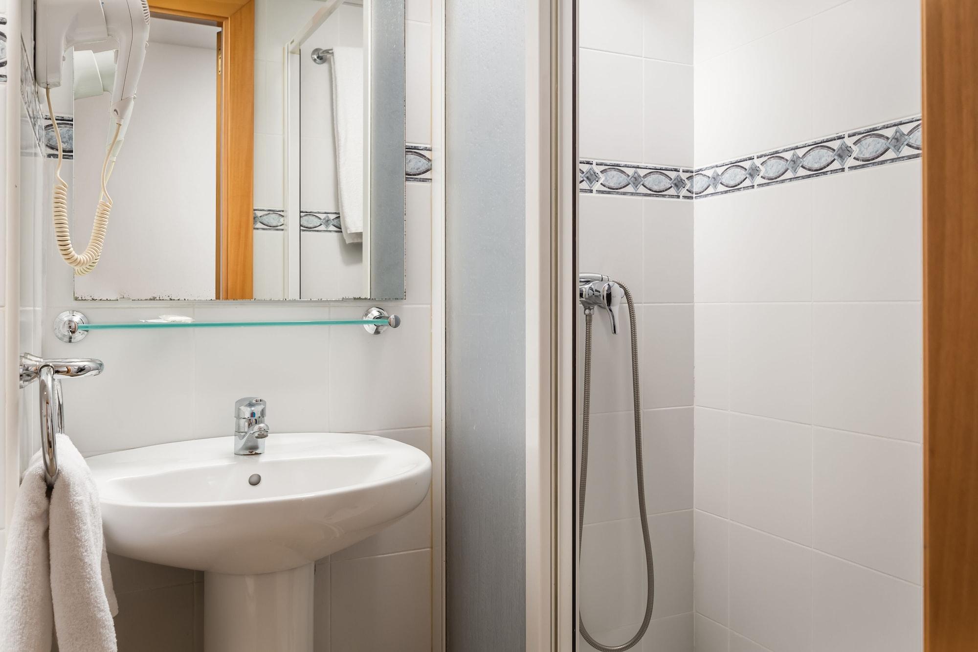 Hostal Baler Barcelone Extérieur photo