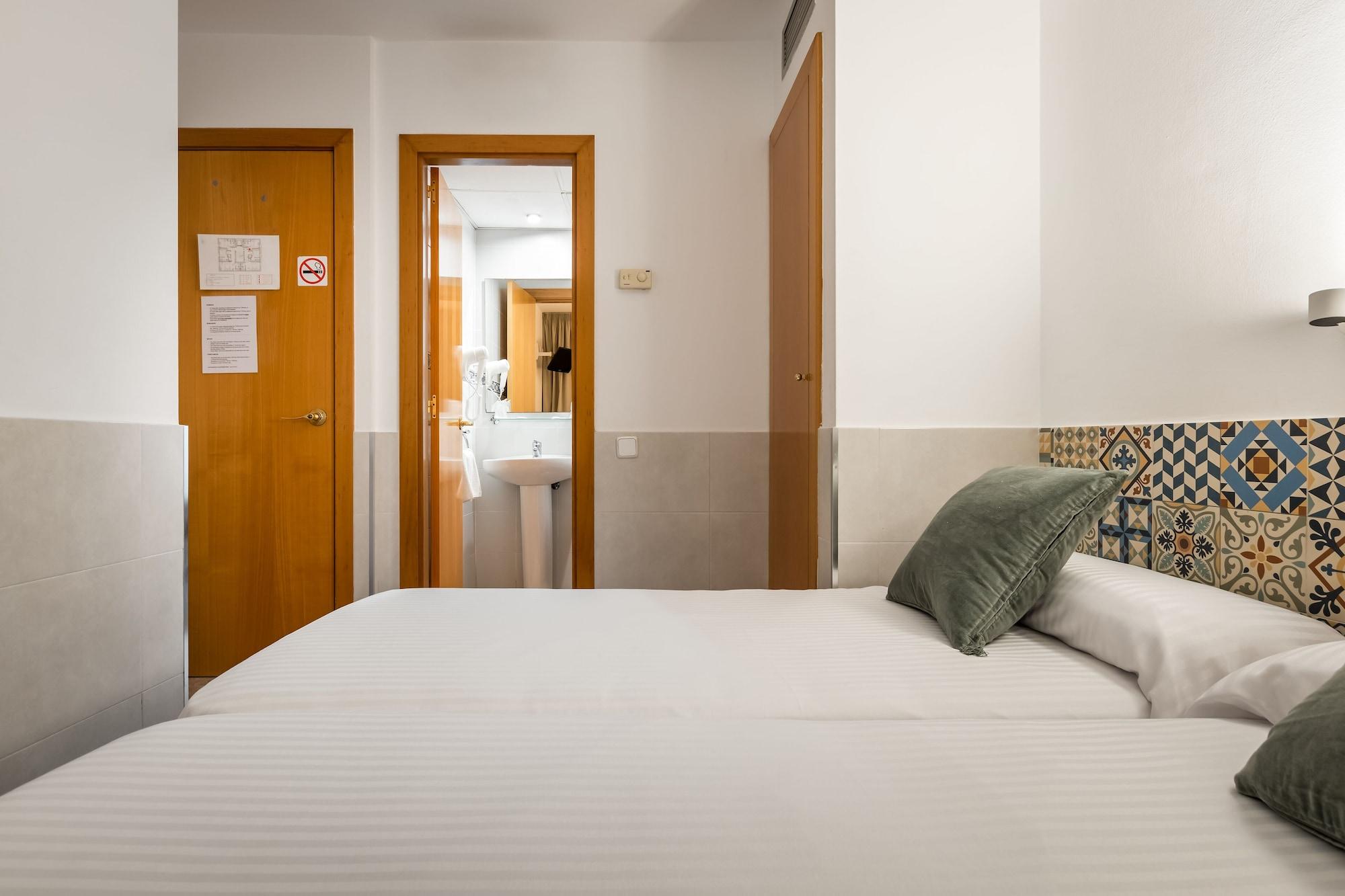 Hostal Baler Barcelone Extérieur photo