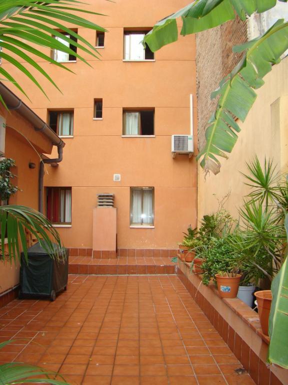 Hostal Baler Barcelone Extérieur photo