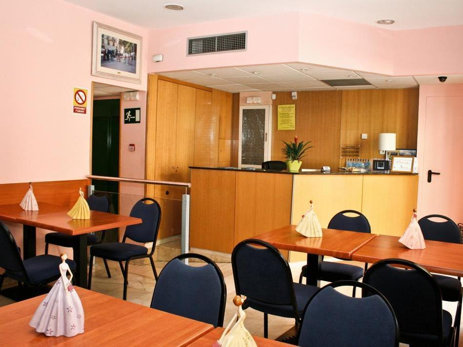 Hostal Baler Barcelone Extérieur photo